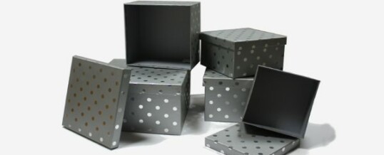 Set of 5 gift boxes silver dots