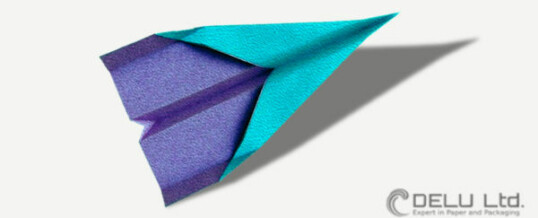 How to fold a simple but perfect paper plane