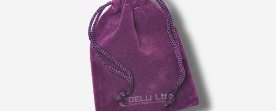 ベルベット巾着ポーチ ; 紫色